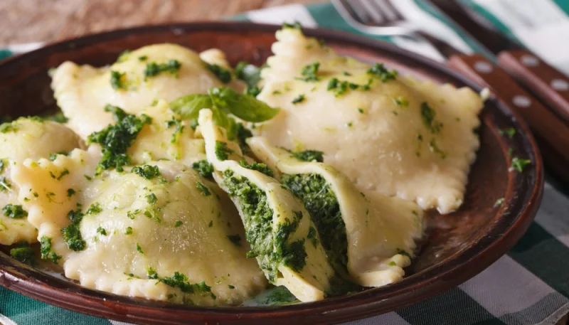 Ravioli spinaci e formaggio