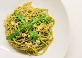 Spaghetti al pesto di rucola