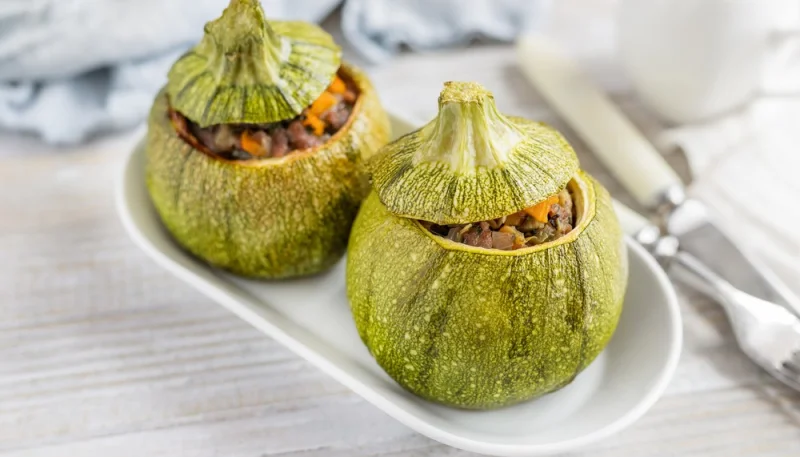 Zucchine tonde ripiene di manzo