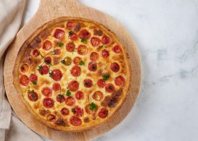 Torta salata con pomodorini