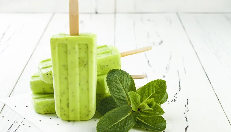 Ghiaccioli latte e menta