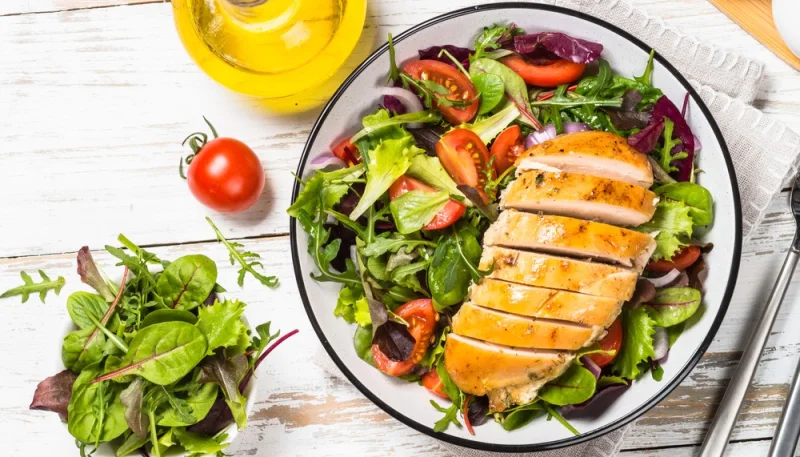 Insalata di pollo saporita