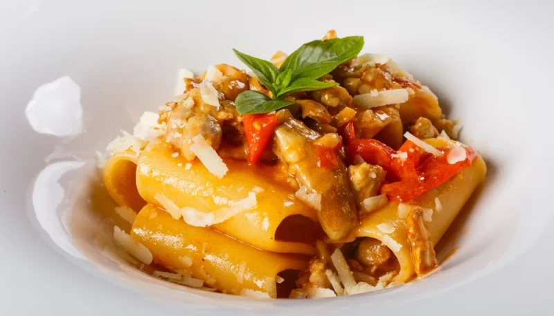 Pasta funghi e pomodorini