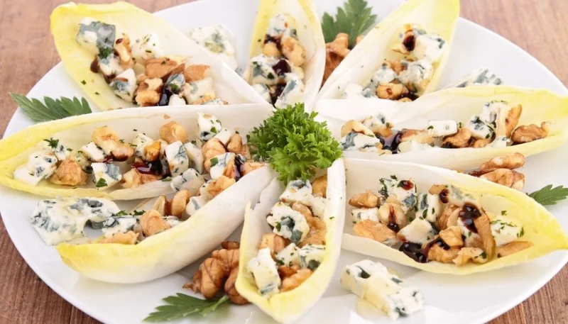 Barchette di indivia