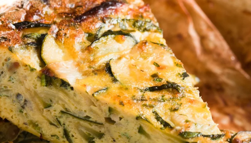 Frittata con zucchine e feta