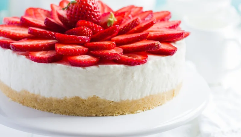 Torta alle fragole e crema di mascarpone